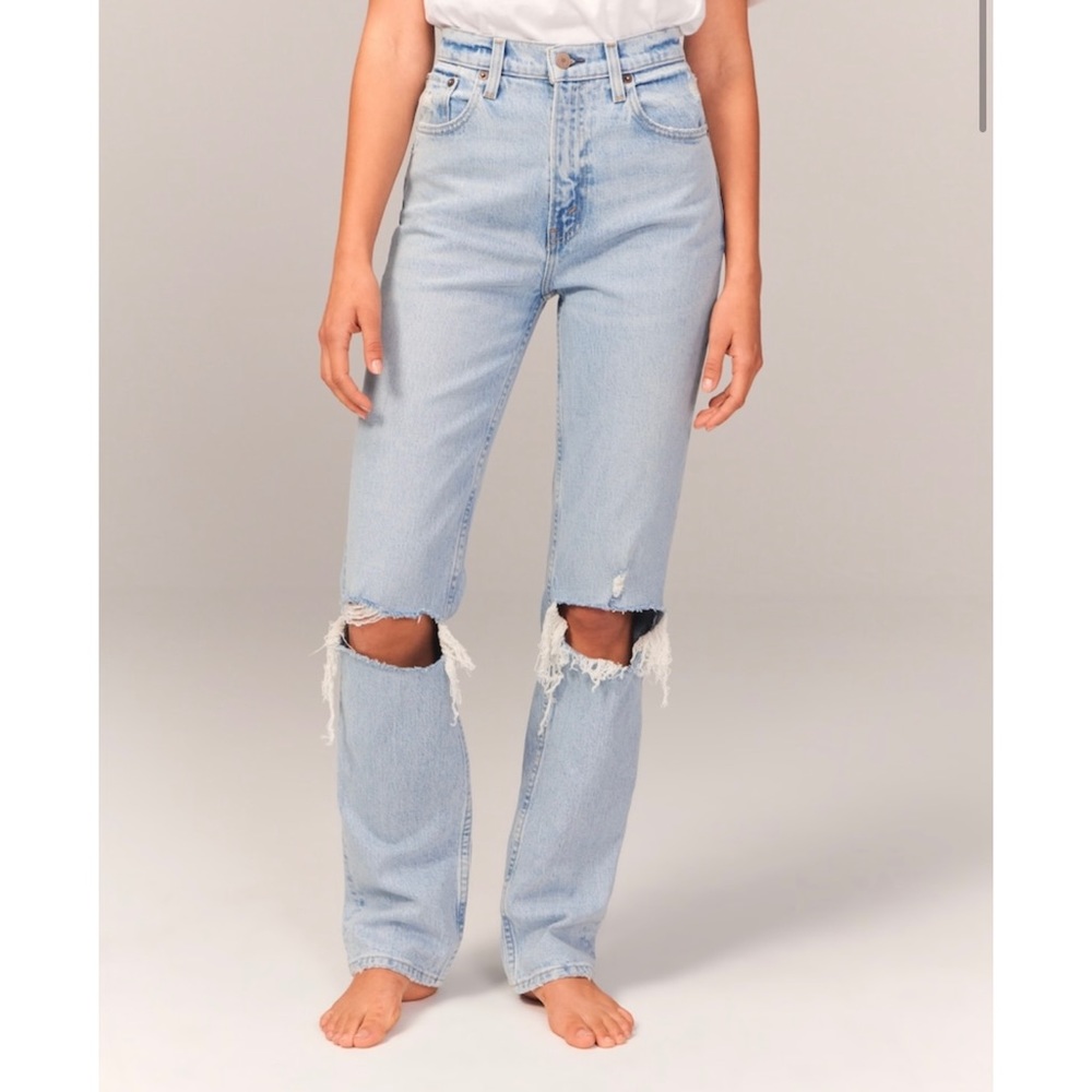Abercrombie Ultra High Rise 90s Straight Jean